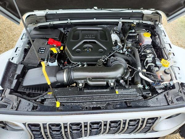 2026 JEEP WRANGLER Sahara — Engine bay