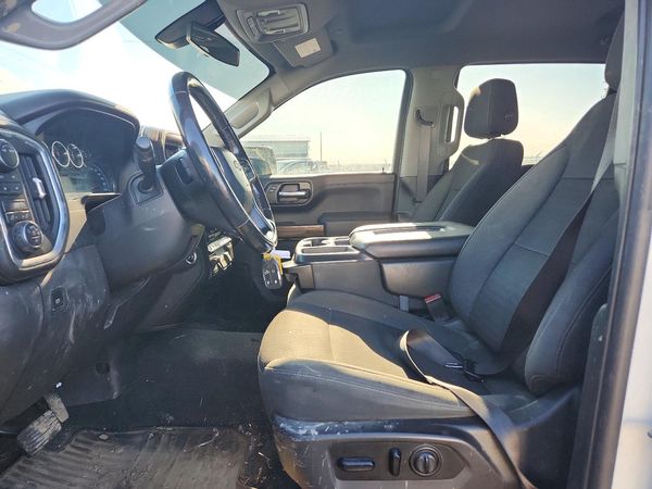 2021 CHEVROLET SILVERADO LT — DENT
