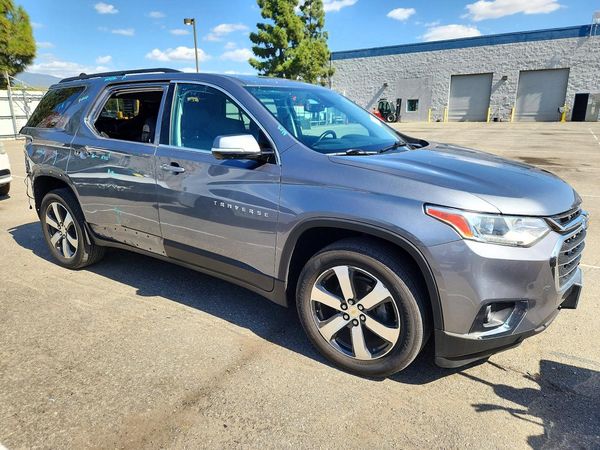 2020 CHEVROLET TRAVERSE LT — Passenger 3/4