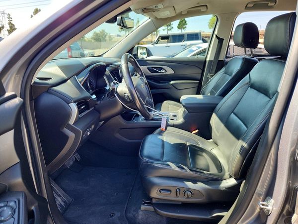 2020 CHEVROLET TRAVERSE LT — DENT