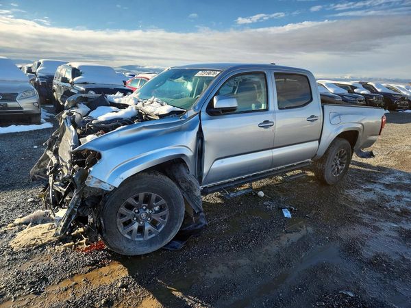 2022 TOYOTA TACOMA SR5 — Front 3/4