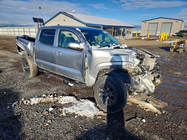 2022 TOYOTA TACOMA SR5 — Passenger 3/4