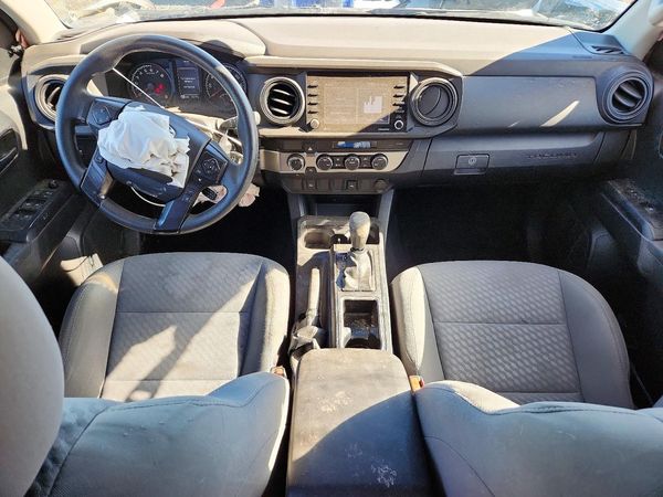 2022 TOYOTA TACOMA SR5 — CKPT
