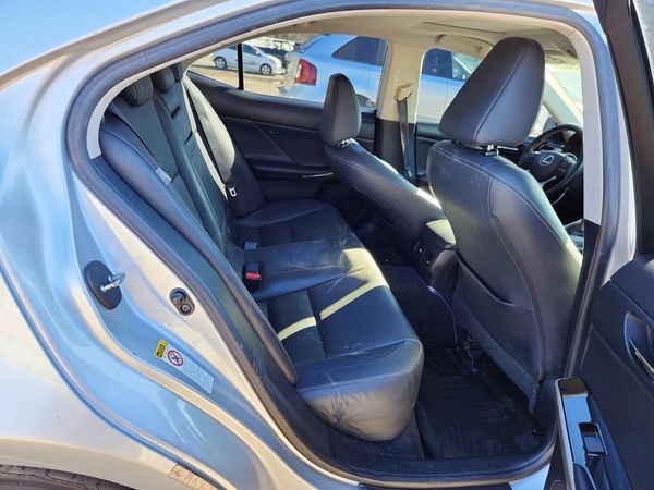 2015 LEXUS IS