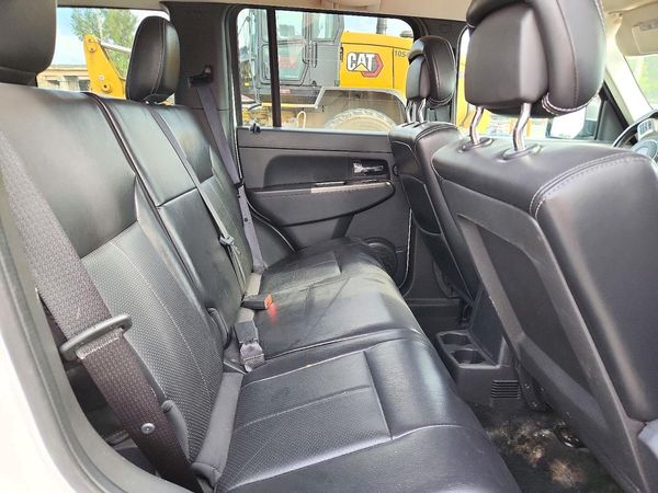 2012 JEEP LIBERTY Jet — PSRS