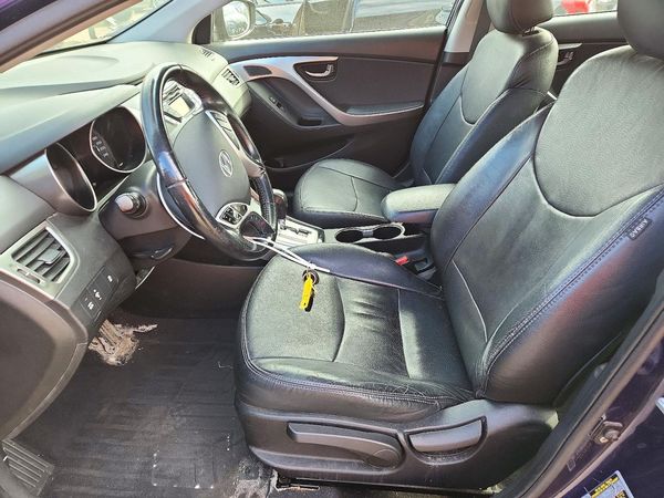 2012 HYUNDAI ELANTRA GLS(Middle grade) — DENT