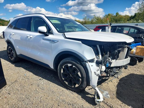 2024 KIA SORENTO S — Passenger 3/4