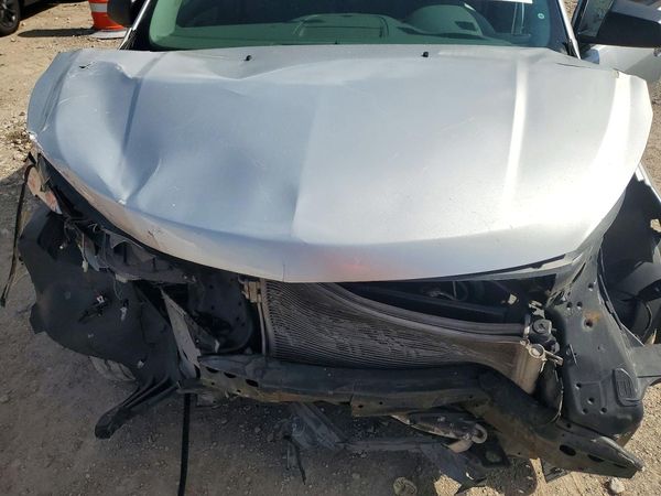 2015 CHEVROLET TRAVERSE LS — Engine bay