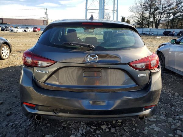 2017 MAZDA 3