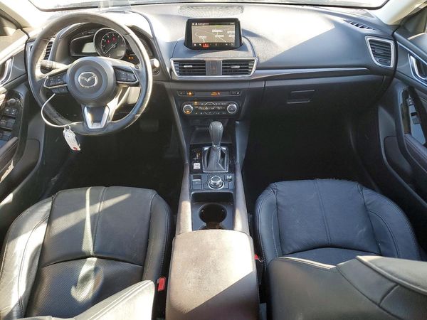 2017 MAZDA 3