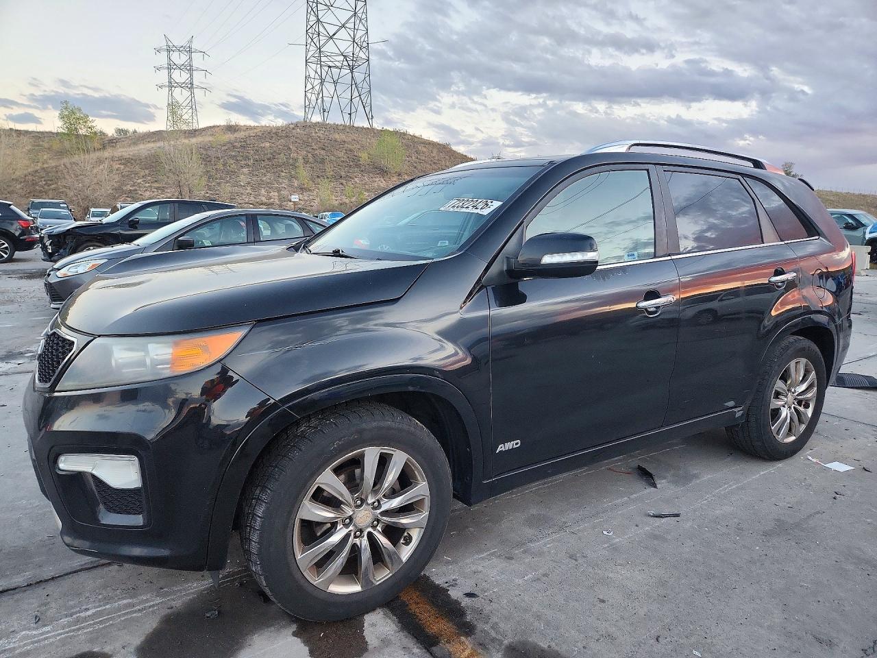 2012 KIA SORENTO TOP (High Grade) — Front 3/4