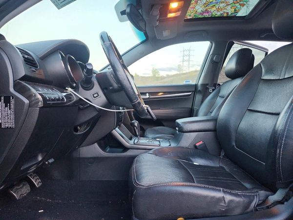 2012 KIA SORENTO TOP (High Grade) — DENT