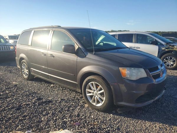 2015 DODGE GRAND CARAVAN SXT — Passenger 3/4