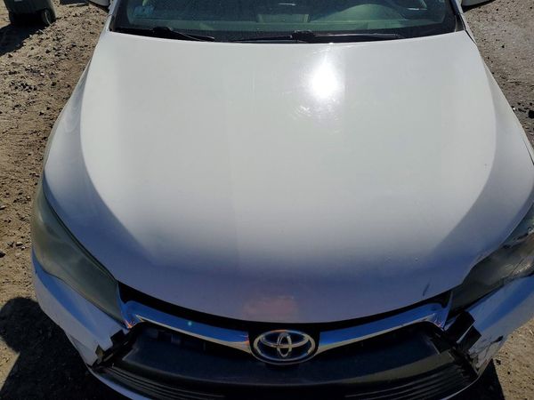 2016 TOYOTA CAMRY SOLA — Engine bay