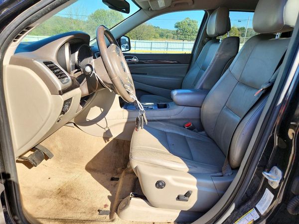 2013 JEEP CHEROKEE Laredo — DENT