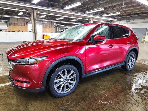 2021 MAZDA CX-5 Grand Touring — Front 3/4