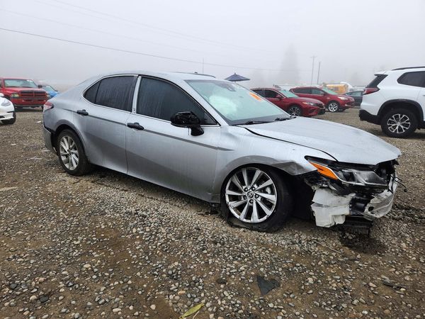 2021 TOYOTA CAMRY LE — Passenger 3/4