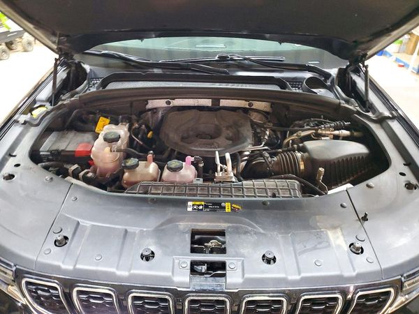 2024 JEEP GRAND CHEROKEE Limited 4XE — Engine bay