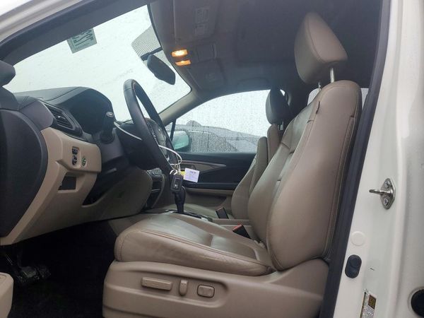 2016 HONDA PILOT EXL-N — DENT