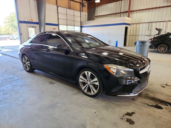 2018 MERCEDES-BENZ CLA — Passenger 3/4