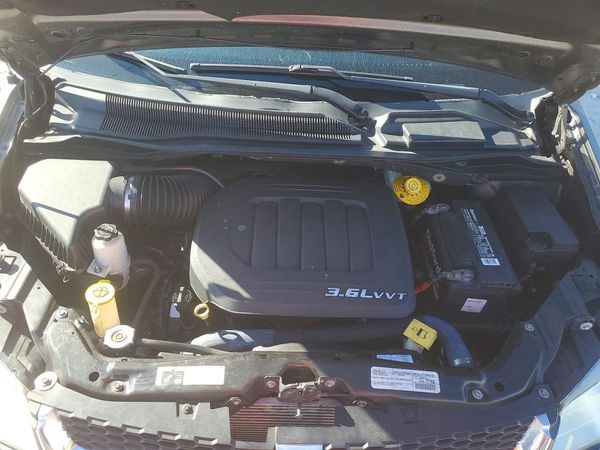 2015 DODGE GRAND CARAVAN SE — Engine bay