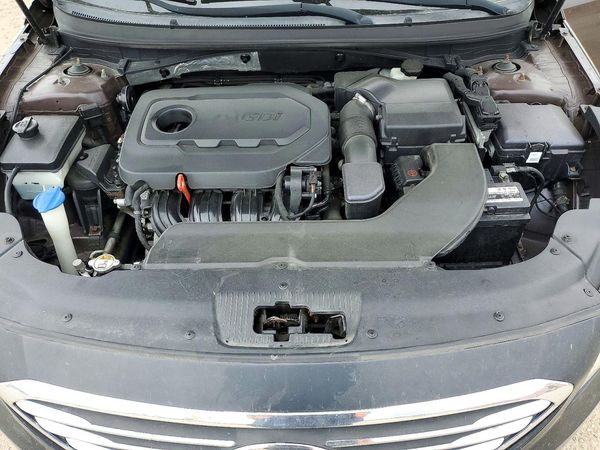 2015 HYUNDAI SONATA SE, ECO — Engine bay