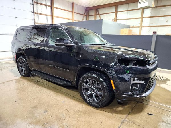 2026 JEEP GRAND WAGONEER LIMITED 4X4 — Passenger 3/4