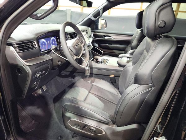2026 JEEP GRAND WAGONEER LIMITED 4X4 — DENT
