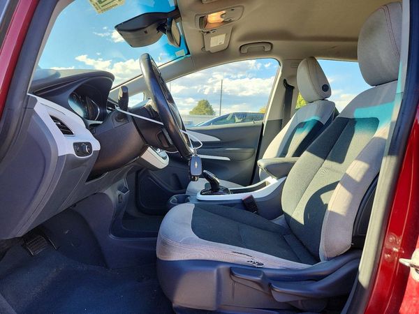 2021 CHEVROLET BOLT LT — DENT