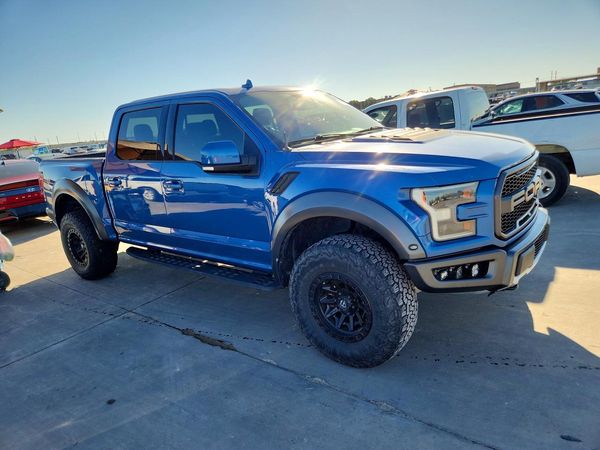 2019 FORD F150 Super Crew - Raptor — Passenger 3/4