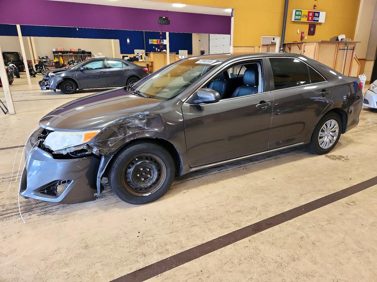 2012 TOYOTA CAMRY — Front 3/4