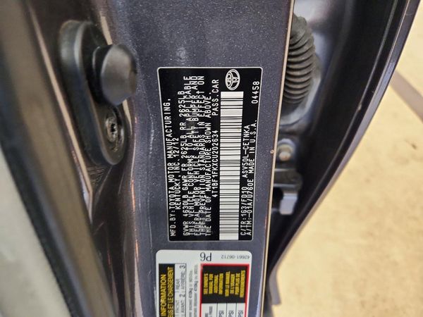 2012 TOYOTA CAMRY — VINS