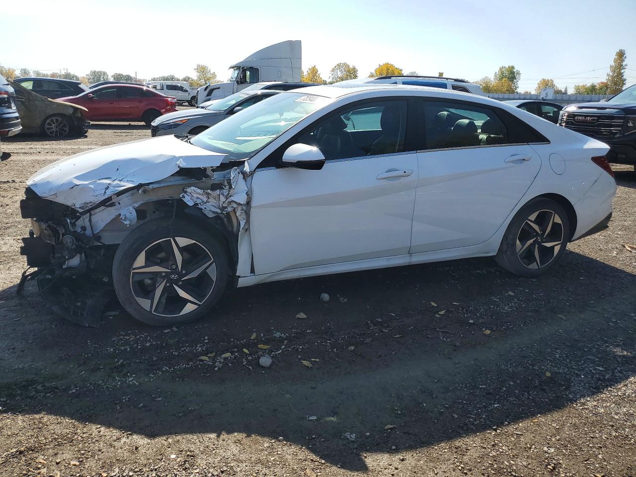 2022 HYUNDAI ELANTRA SEL w/ Premium Pkg — Front 3/4