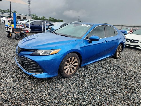 2019 TOYOTA CAMRY — DSFA — Front 3/4