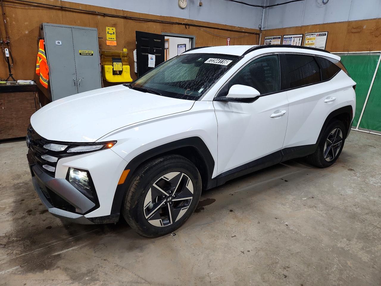 2026 HYUNDAI TUCSON SEL, SEL Plus — Front 3/4