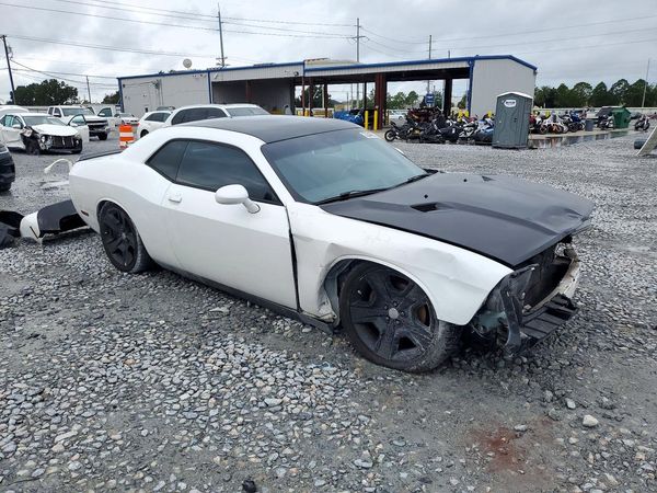 2012 DODGE CHALLENGER R/T — Passenger 3/4
