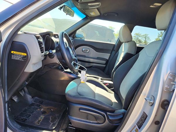 2015 KIA SOUL GL(Middle-low grade) — DENT