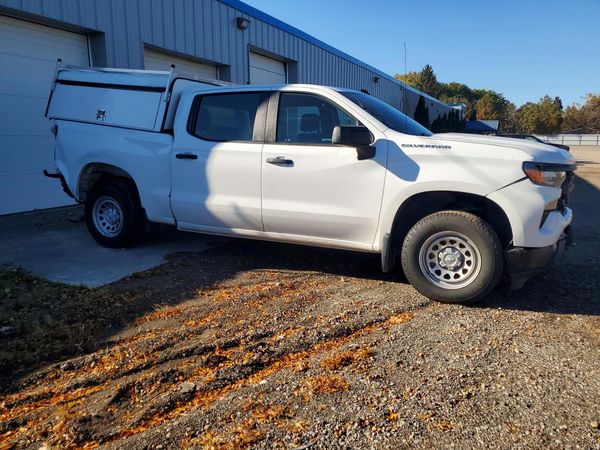 2024 CHEVROLET SILVERADO Work Truck — Passenger 3/4