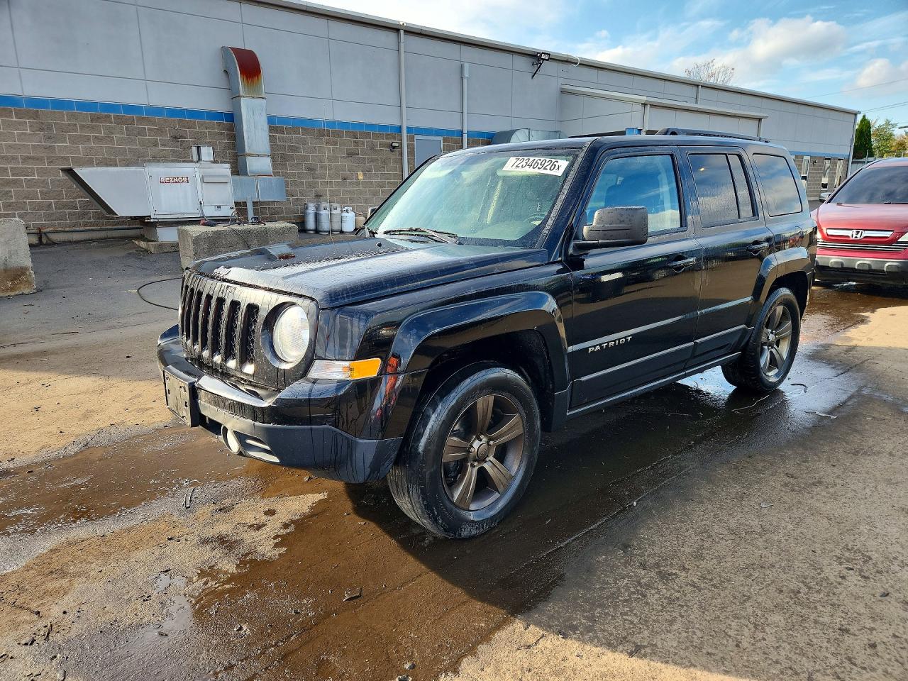 2015 JEEP PATRIOT Latitude — Front 3/4