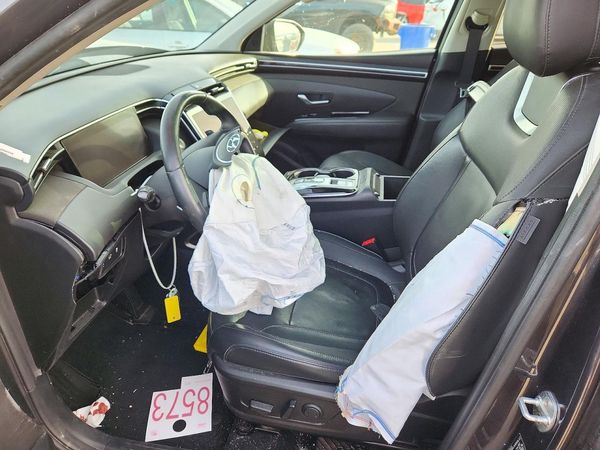 2023 HYUNDAI TUCSON Limited — DENT