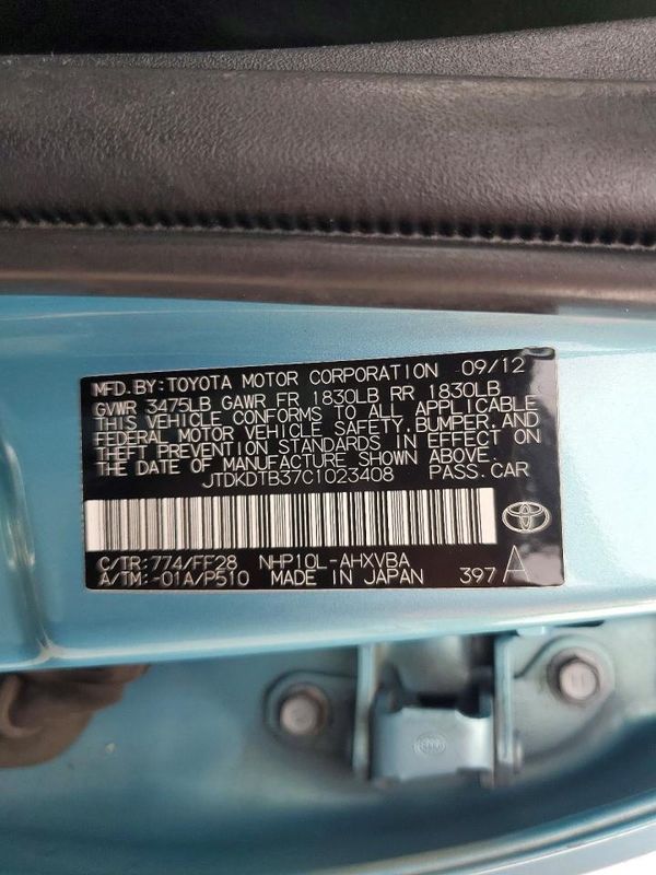 2012 TOYOTA PRIUS — VINS