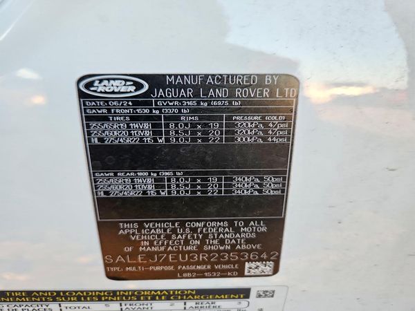 2024 LAND ROVER DEFENDER