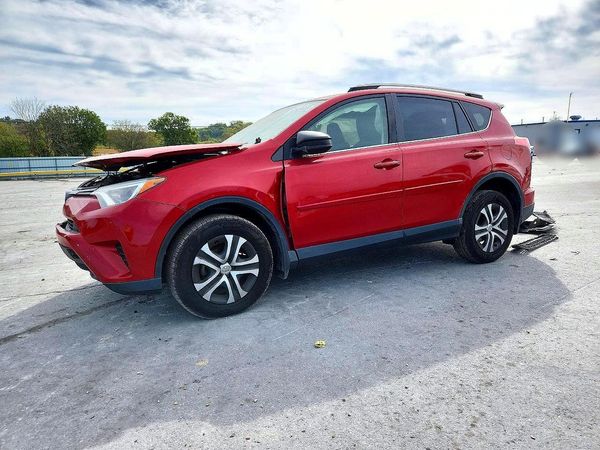 2017 TOYOTA RAV4 LE — Front 3/4