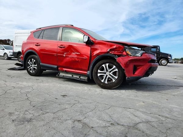 2017 TOYOTA RAV4 LE — Passenger 3/4