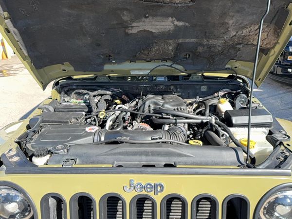 2013 JEEP WRANGLER Sahara
