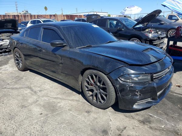 2017 DODGE CHARGER SE — Passenger 3/4