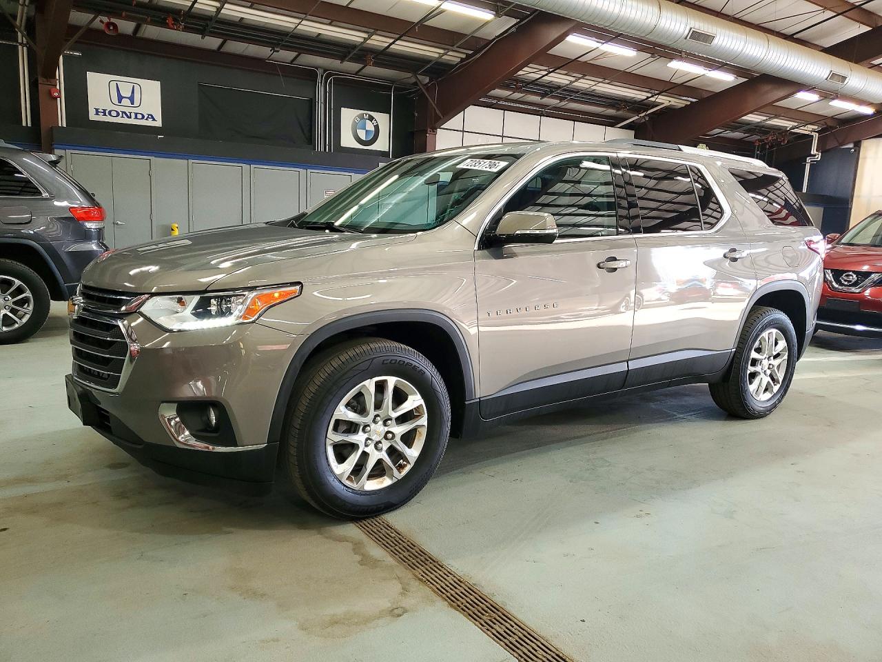 2018 CHEVROLET TRAVERSE LT — Front 3/4