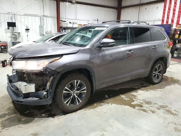 2018 TOYOTA HIGHLANDER — DSFA — Front 3/4
