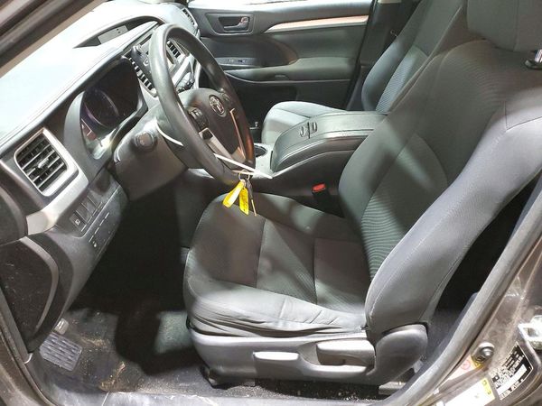 2018 TOYOTA HIGHLANDER LE/LE Plus — DENT