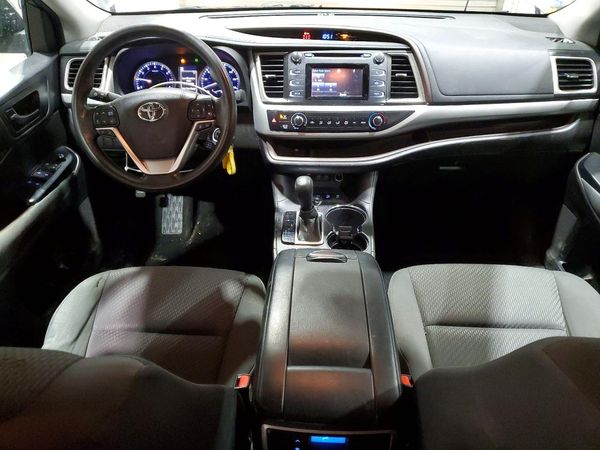 2018 TOYOTA HIGHLANDER LE/LE Plus — CKPT
